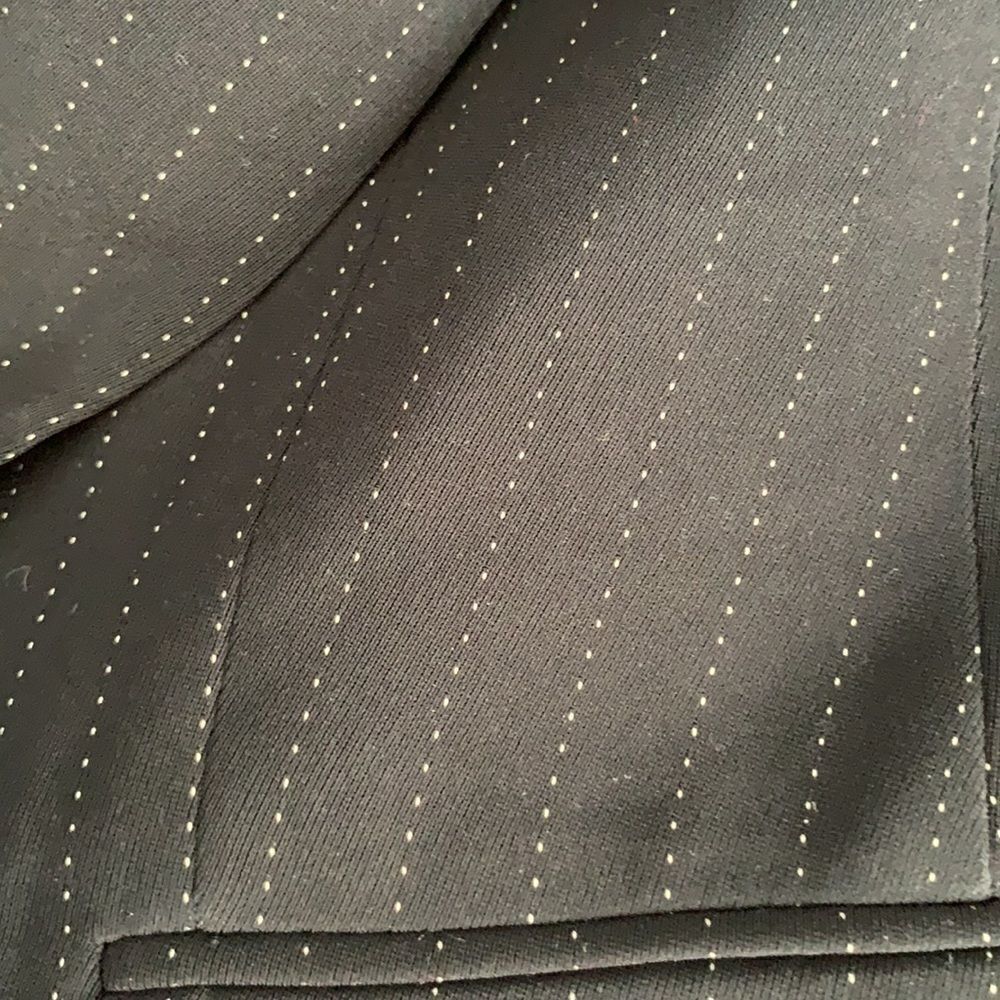 Kasper 3 piece black pinstripe pant suit- size 6P - Picture 8 of 10
